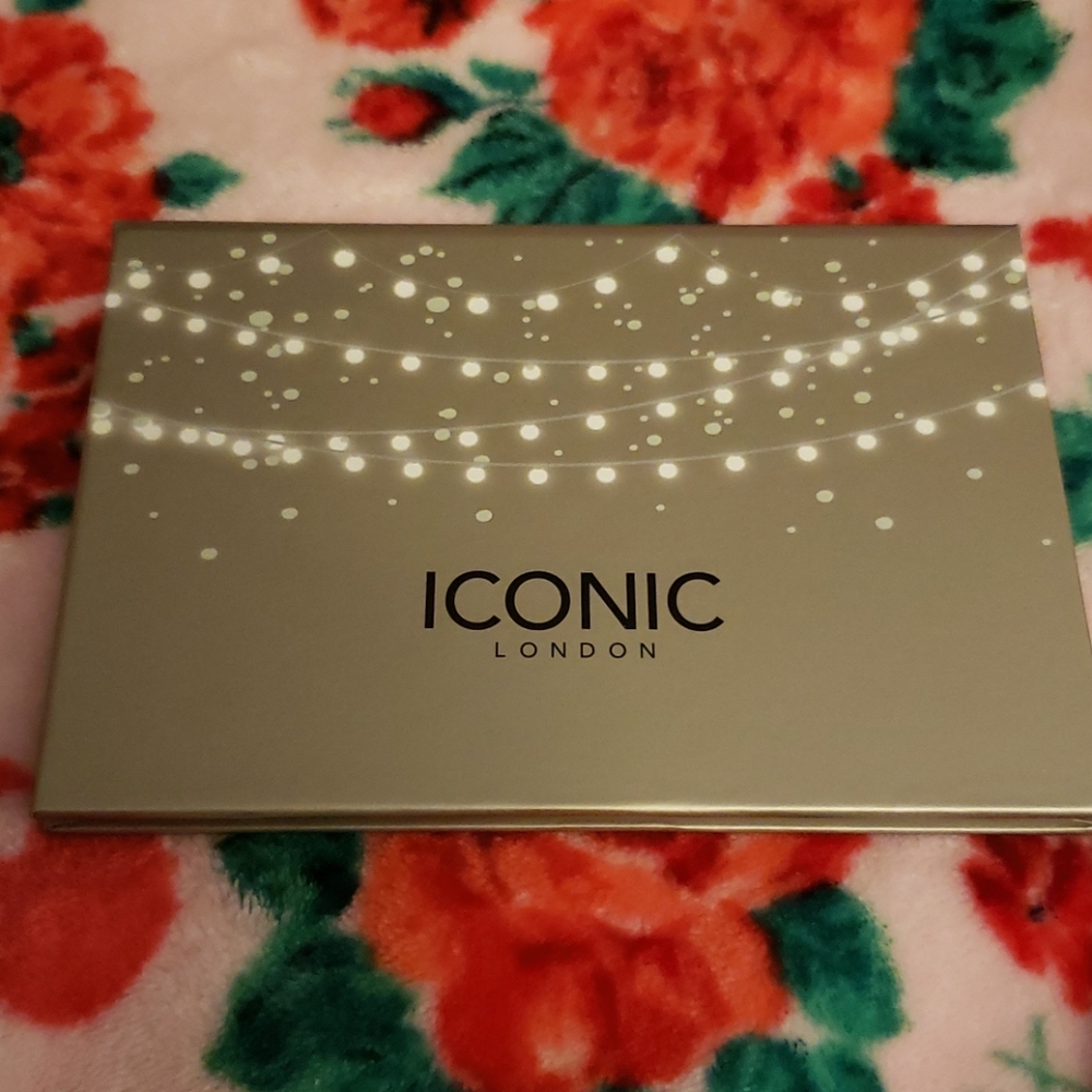 5 for $30 Iconic London Blaze Chaser Face Palette
